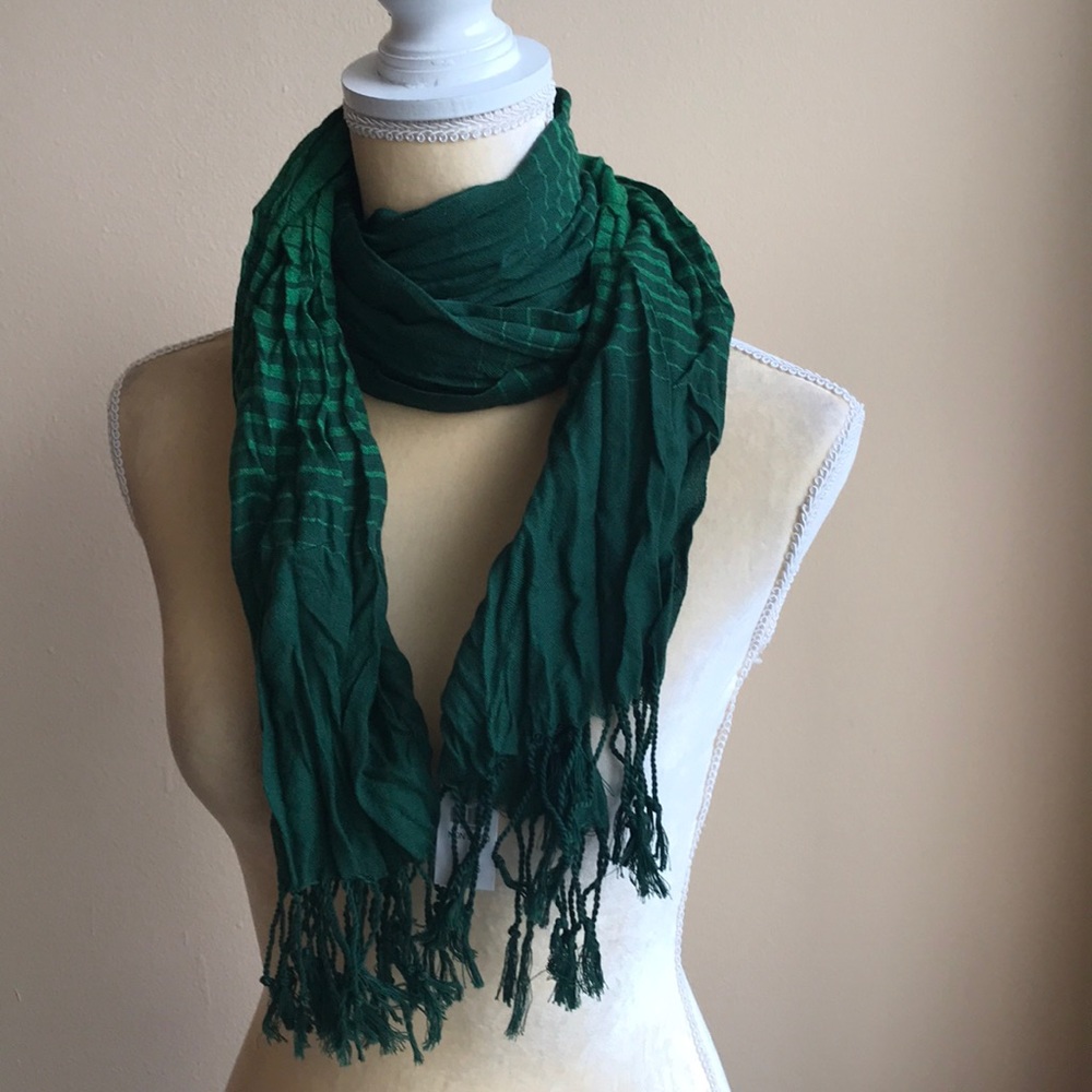 New York & Co tasseled scarf green